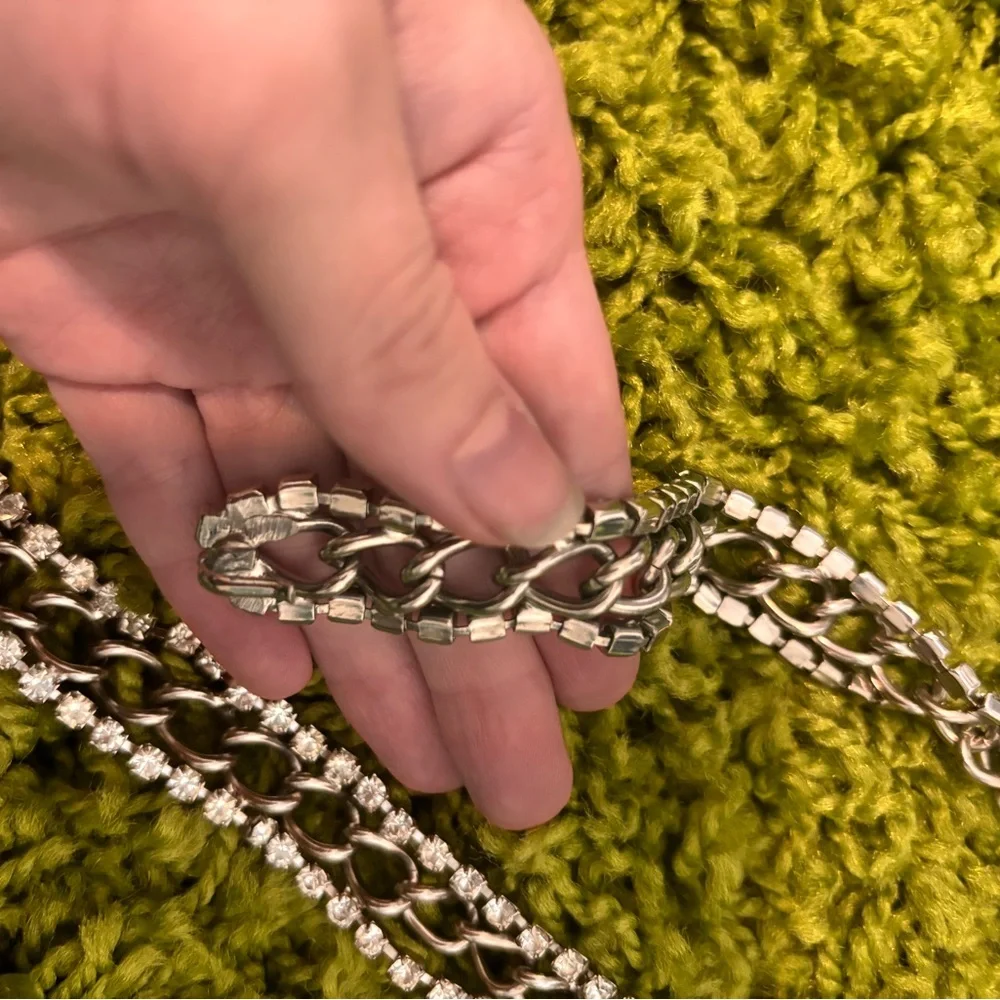 Gorgeous vintage 1980’s YSL rhinestone chain belt - Picture 4 of 8